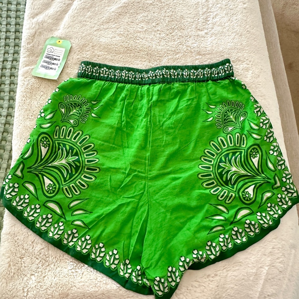 FARM Rio Coqueiral Boho Shorts - Picture 2 of 2